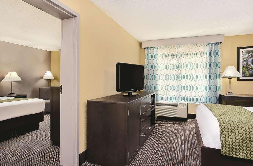 La Quinta Inn By Wyndham Pigeon Forge-Dollywood Ruang foto